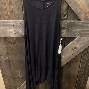 New Black Sleeveless Tunic Top